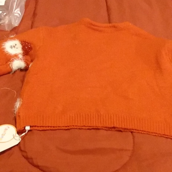 Brand new Santa sweater - Picture 9 of 10